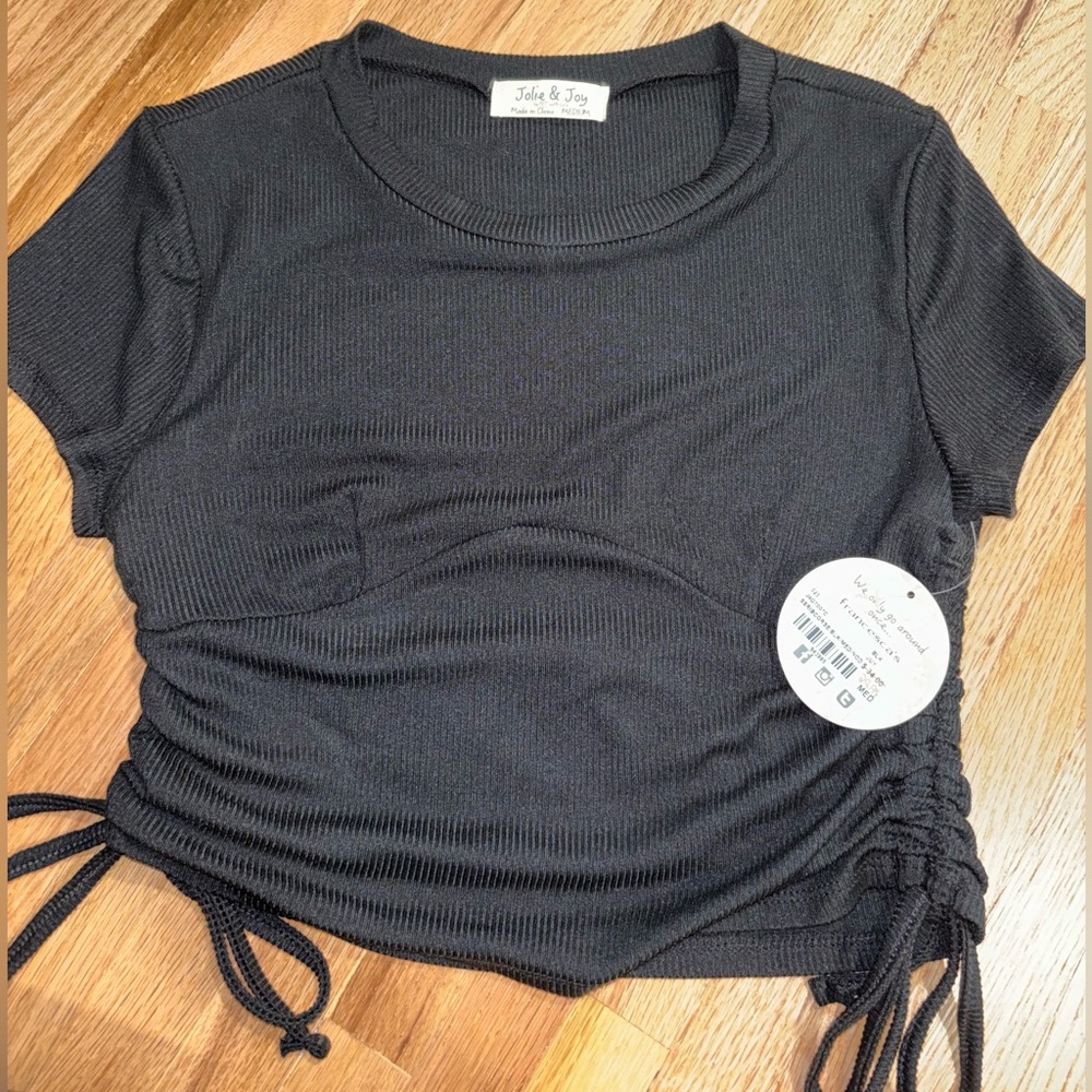 Black cropped top